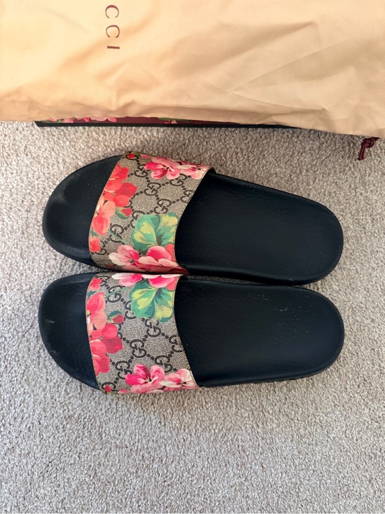 Gucci Shoes - Gucci Bloom Slides – EU Size 38 US size 8